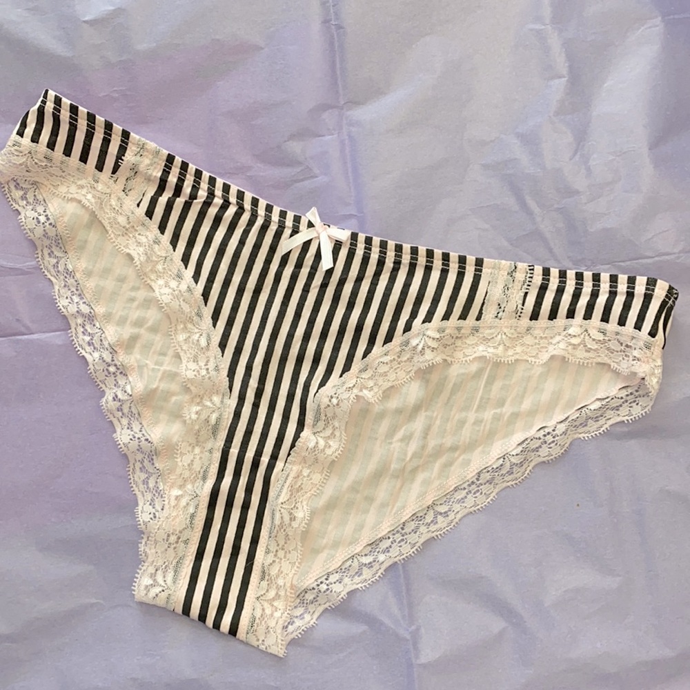 NWOT Knotty Knickers, PNK/BLK Stripe. XL    AAA108